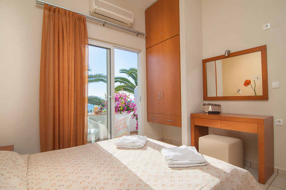 פלאקיאס Skinos Apartments And Studios מראה חיצוני תמונה