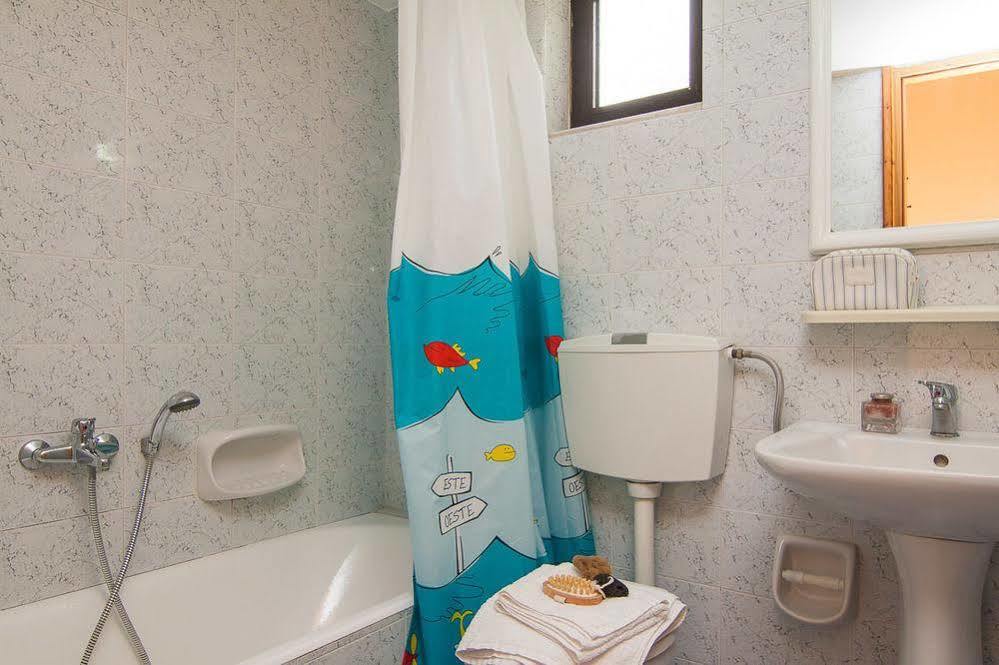 פלאקיאס Skinos Apartments And Studios מראה חיצוני תמונה